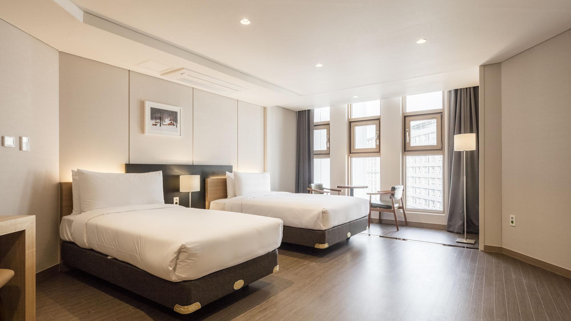 The First Stay Hotel Seul Dış mekan fotoğraf