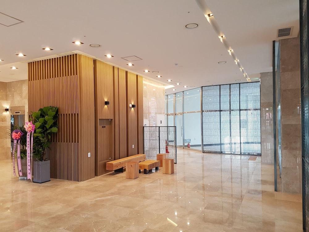 The First Stay Hotel Seul Dış mekan fotoğraf