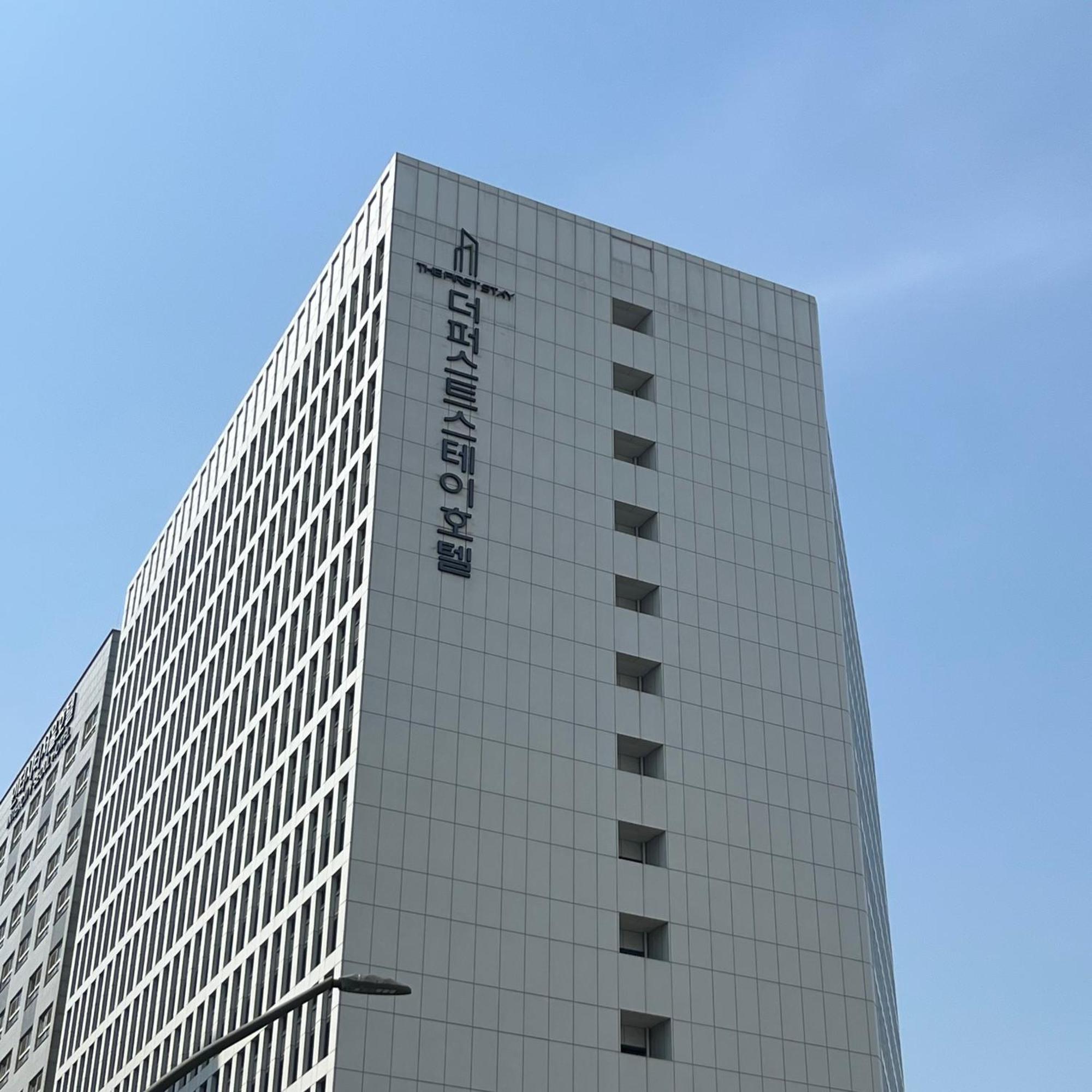 The First Stay Hotel Seul Dış mekan fotoğraf
